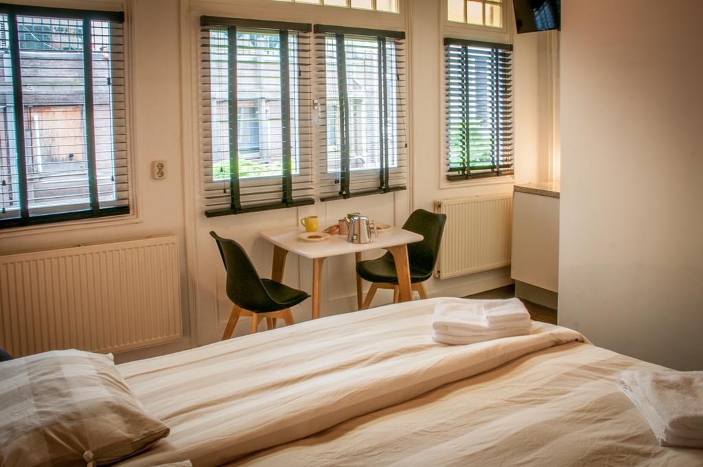 The Warehouse Bed and Breakfast Amsterdam Eksteriør billede
